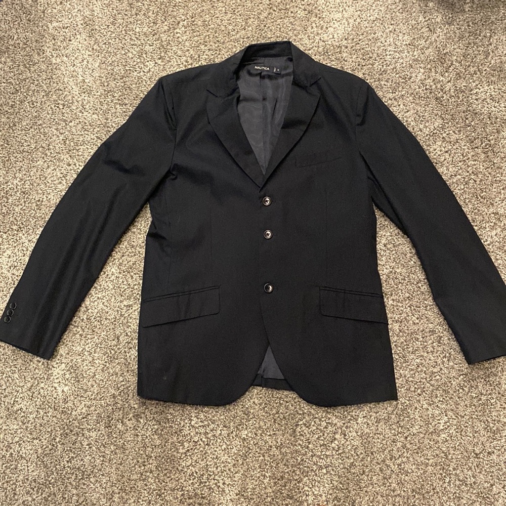 LIKE NEW …Nautica three button blazer-40 regular-size medium in Blue